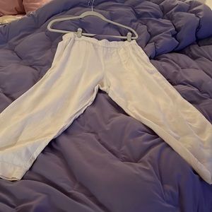 linen crop pants. Excellent condition. front pockets. Cool for summer
